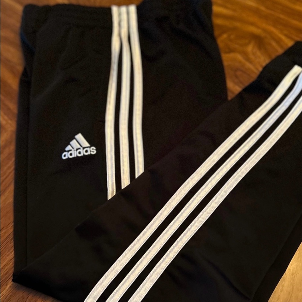 Boys Adidas Black and White Athletic  Jacket/ Pants Set - Picture 4 of 10